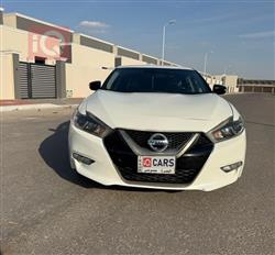 نيسان ماكسيما